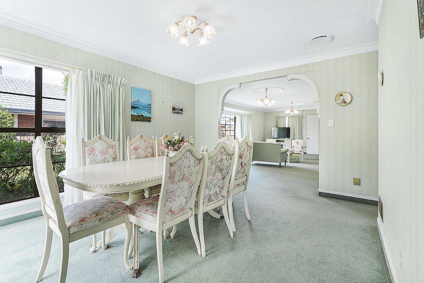 Wow, Spacious Home With A Pool แฮมิลตัน ภายนอก รูปภาพ